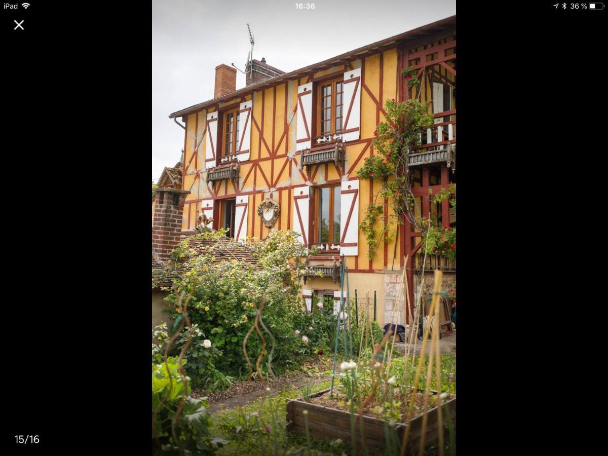 Les Papouz Bed & Breakfast Gommecourt Bagian luar foto